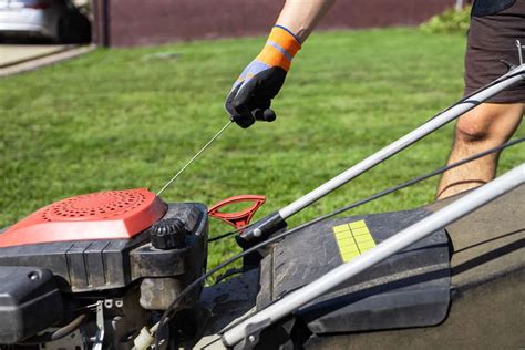 how to turn on gas lawn mower